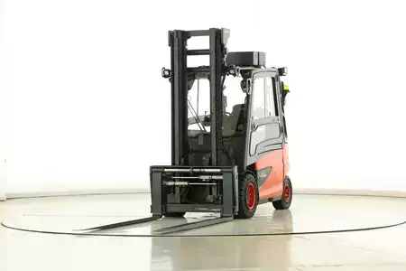 Eléctrico - 4 rodas 2019  Linde E-40-HL-01-600 (388) (1)