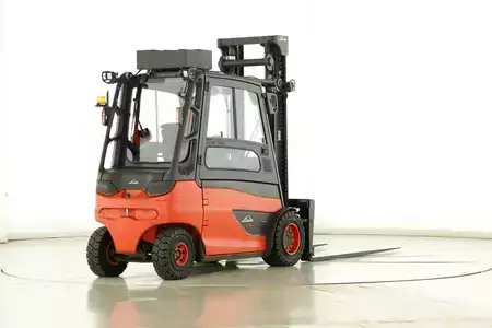 Eléctrico - 4 rodas 2019  Linde E-40-HL-01-600 (388) (2)