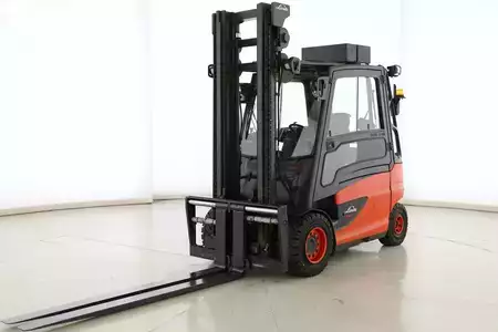Eléctrico - 4 rodas 2019  Linde E-40-HL-01-600 (388) (5)