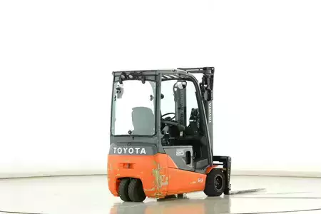 Sähkö - 3 pyör 2020  Toyota 8-FBE-20-T (2)
