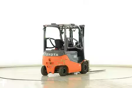 Sähkö - 4 pyör 2017  Toyota 8-FBMKT-25 (2)
