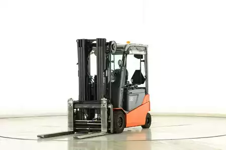 Sähkö - 4 pyör 2019  Toyota 8-FBMT-30 (1)