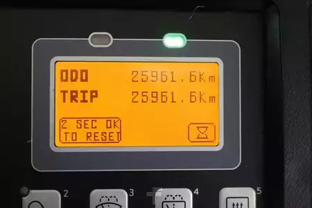 Sähkö - 4 pyör 2019  Toyota 8-FBMT-30 (6)