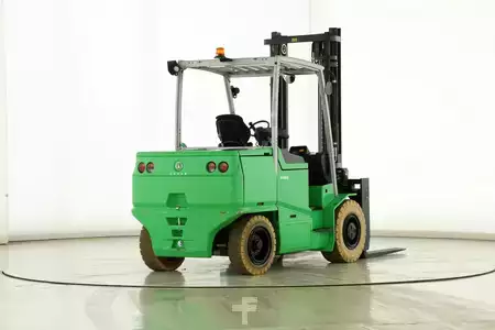 Eléctrica de 4 ruedas 2020  Cesab B-860 (2)
