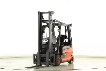Sähkö - 4 pyör 2019  Linde E-30-L-01 (387) (1)