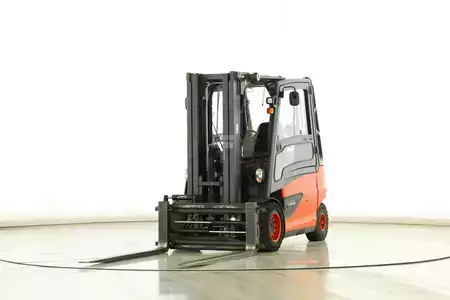 Elektromos 4 kerekű 2018  Linde E-50-HL-01-600 (388) (1)