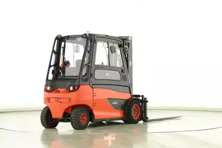Elektromos 4 kerekű 2018  Linde E-50-HL-01-600 (388) (2)