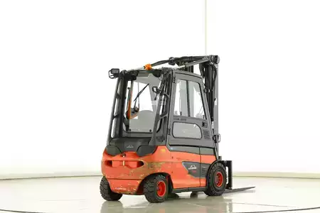 4-wiel elektrische heftrucks 2021  Linde E-30-01 (387) (2)