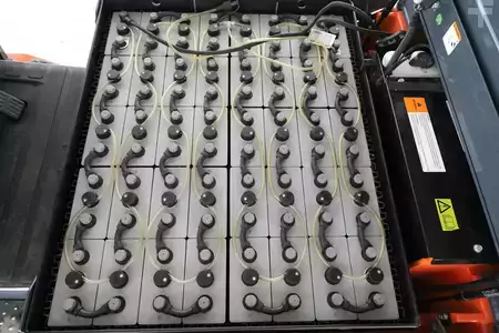 Chariots électriques à 4 roues 2018  Toyota 8-FBMT-25 (3)