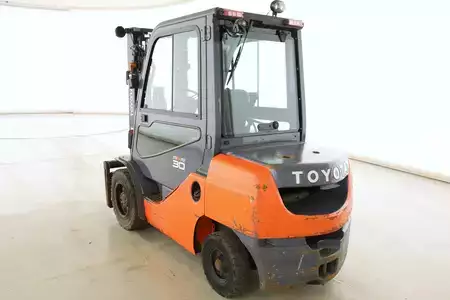 Chariots élévateurs diesel 2016  Toyota 02-8-FDF-30 (3)