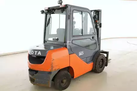 Chariots élévateurs diesel 2016  Toyota 02-8-FDF-30 (4)