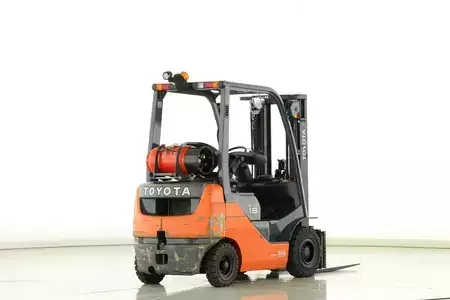 Wózki gazowe 2020  Toyota 02-8-FGF-18 (2)