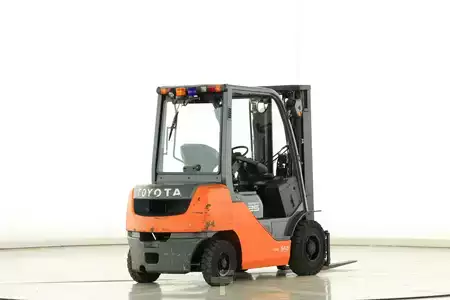 Dieselový VZV 2019  Toyota 06-8-FD-25-F (2)