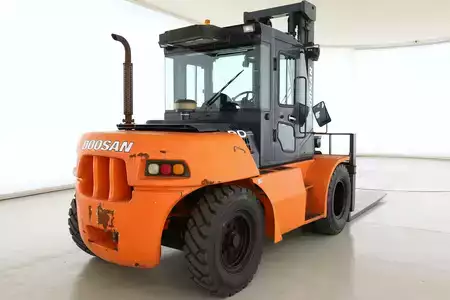 Empilhador diesel 2014  Doosan D-90-S-5 (5)