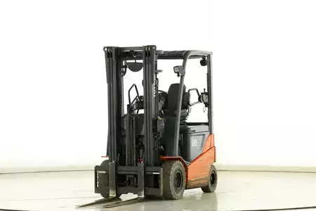 Elektryczne 4-kołowe 2018  Toyota 8-FBMKT-20 (1)