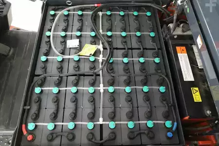 4-wiel elektrische heftrucks 2014  Toyota 8-FBMT-25 (3)