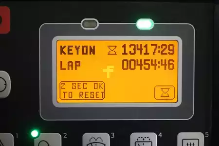 Elektro čtyřkolový VZV 2017  Toyota 8-FBMT-30 (4)