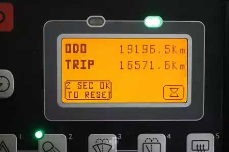 Elektro čtyřkolový VZV 2017  Toyota 8-FBMT-30 (6)