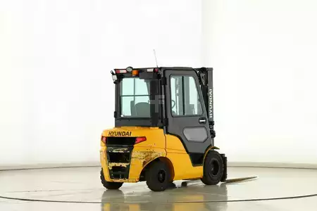 Wózki widłowe diesel 2018  Hyundai 25-D-9-E (2)
