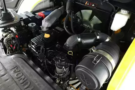 Wózki widłowe diesel 2018  Hyundai 25-D-9-E (3)