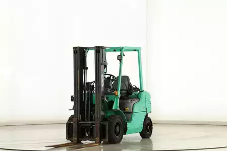 LPG heftrucks 2015  Mitsubishi FG-25-NT (1)