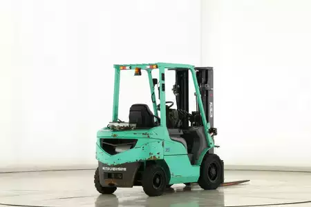 LPG heftrucks 2015  Mitsubishi FG-25-NT (2)