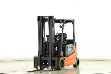 Elektro čtyřkolový VZV 2023  Toyota 9-FBH-30-T (1)