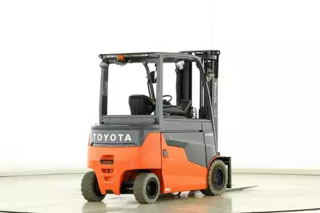Elektro čtyřkolový VZV 2023  Toyota 9-FBH-30-T (2)