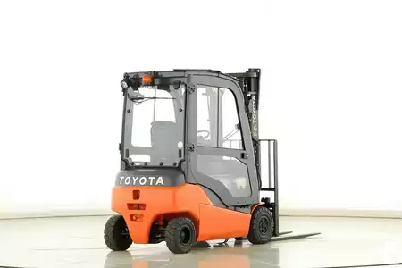 Chariots électriques à 4 roues 2019  Toyota 8-FBM-16-T (2)