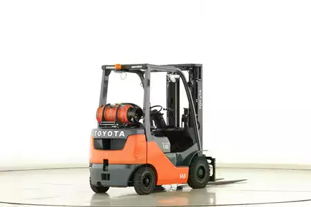 Wózki gazowe 2022  Toyota 02-8-FGF-18 (2)