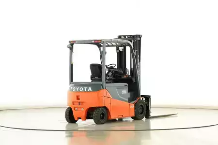 Sähkö - 4 pyör 2017  Toyota 8-FBMT-35 (2)