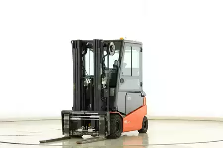 Sähkö - 4 pyör 2019  Toyota 8-FBMT-25 (1)