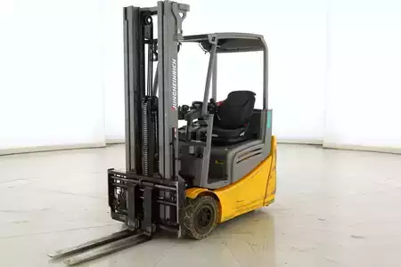 Elektryczne 3-kołowe 2020  Jungheinrich EFG-215 (5)
