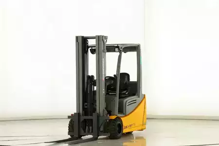 Elektro 3 Rad 2017  Jungheinrich EFG-220 (1)