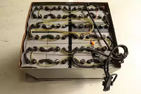 Eléctrico - 4 rodas 2019  Jungheinrich EFG-320 (3)
