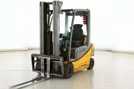 Eléctrico - 4 rodas 2019  Jungheinrich EFG-320 (5)