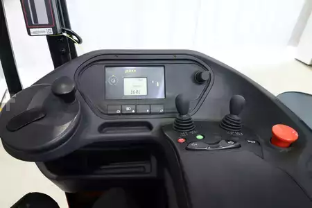 Carretilla retráctil 2019  Linde R-16-HD (1120) (5)