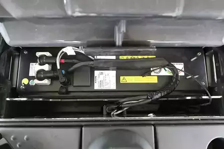 Transpaleta eléctrica 2022  Linde T-20-SP (131) (3)