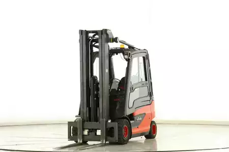 Eléctrica de 4 ruedas 2012  Linde E-25-01 (387) (1)