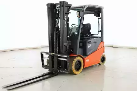 Elektro čtyřkolový VZV 2018  Toyota 8-FBMKT-30 (7)