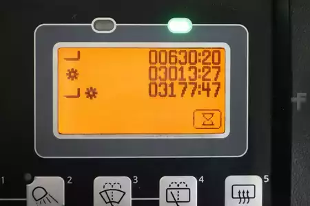 Elektro čtyřkolový VZV 2015  Toyota 8-FBMKT-25 (5)