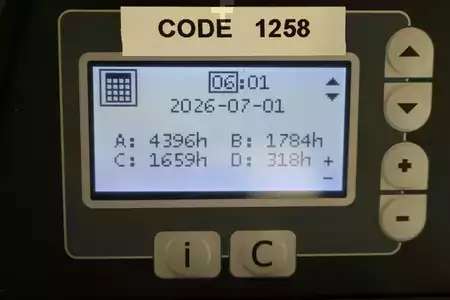 Retraky 2019  Toyota RRE-160-HR (4)