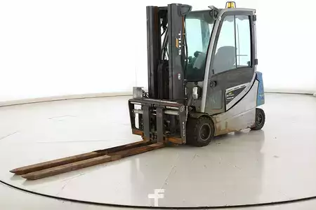 Electric - 4 wheels 2019  Still RX-20-20-PL (6)