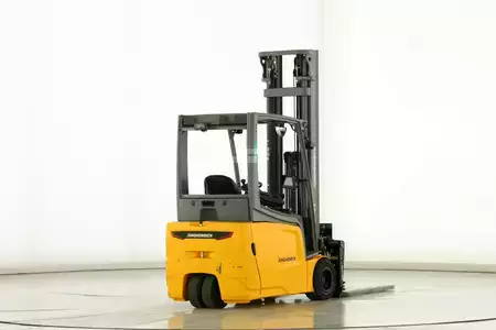 Elektryczne 3-kołowe 2022  Jungheinrich EFG-220 (2)