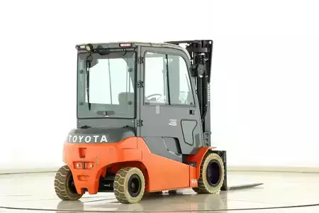 Eléctrico - 4 rodas 2018  Toyota 8-FBMT-45 (2)