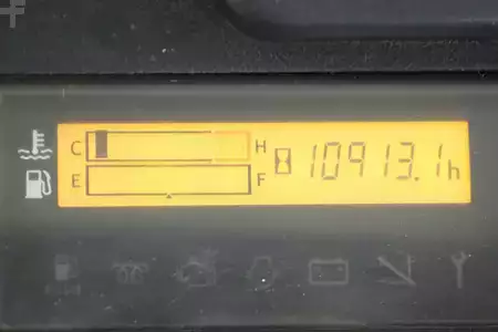 Empilhador diesel 2017  Toyota 40-8-FD-50-N (4)