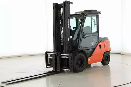 Empilhador diesel 2017  Toyota 40-8-FD-50-N (6)