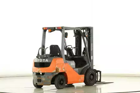 Wózki gazowe 2009  Toyota 02-8-FGF-25 (2)