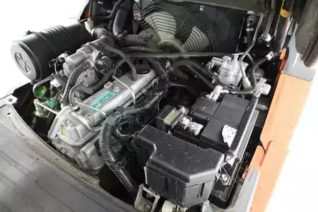 Gázüzemű targoncák 2017  Toyota 02-8-FGJF-35 (3)