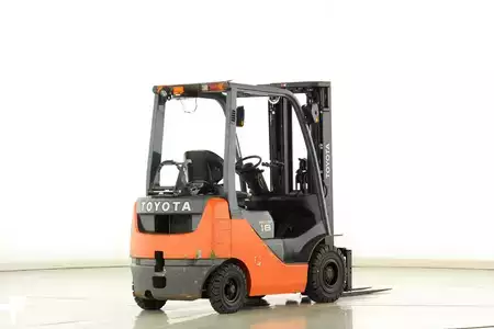 Wózki gazowe 2018  Toyota 02-8-FGF-18 (2)